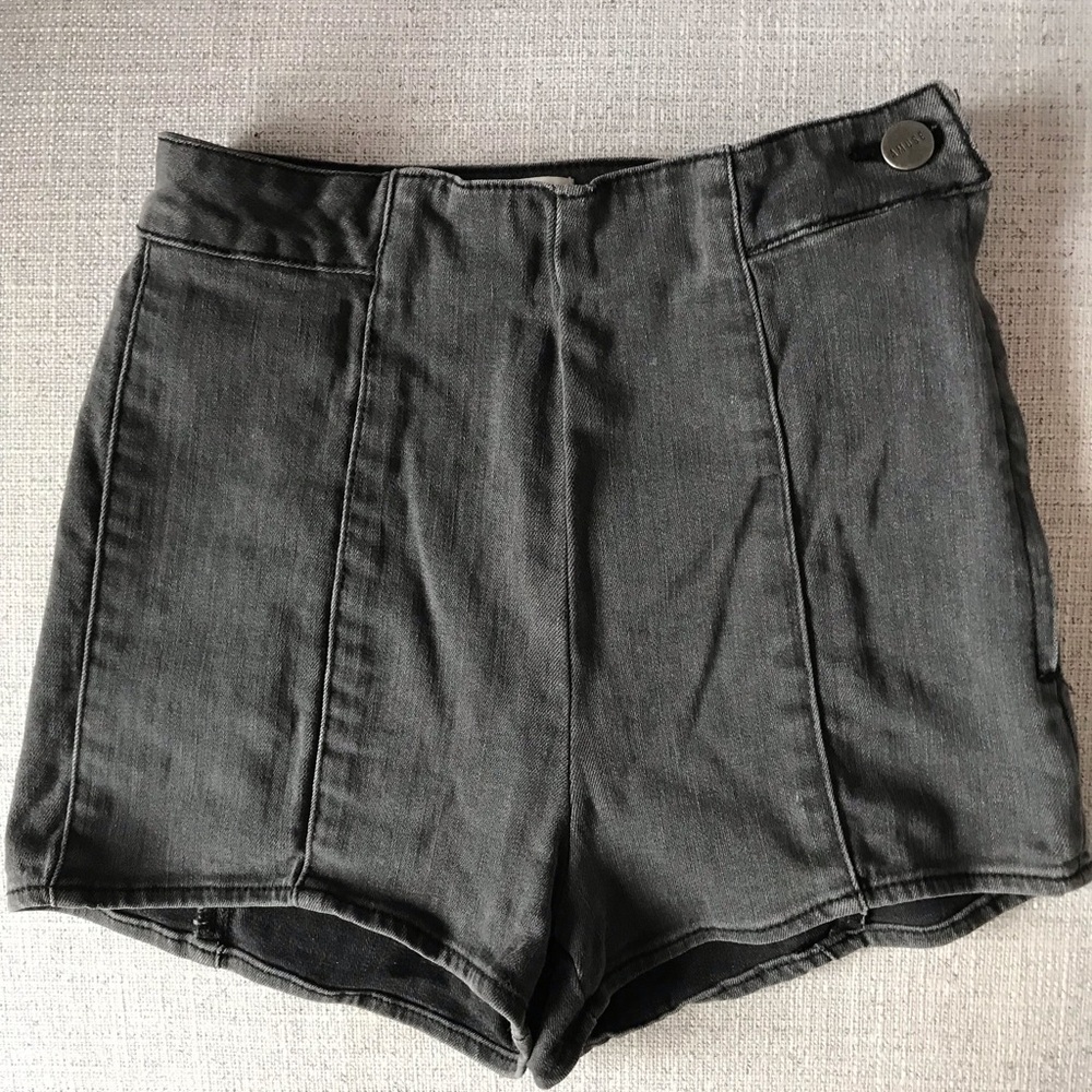 Amuse society high waist shorts